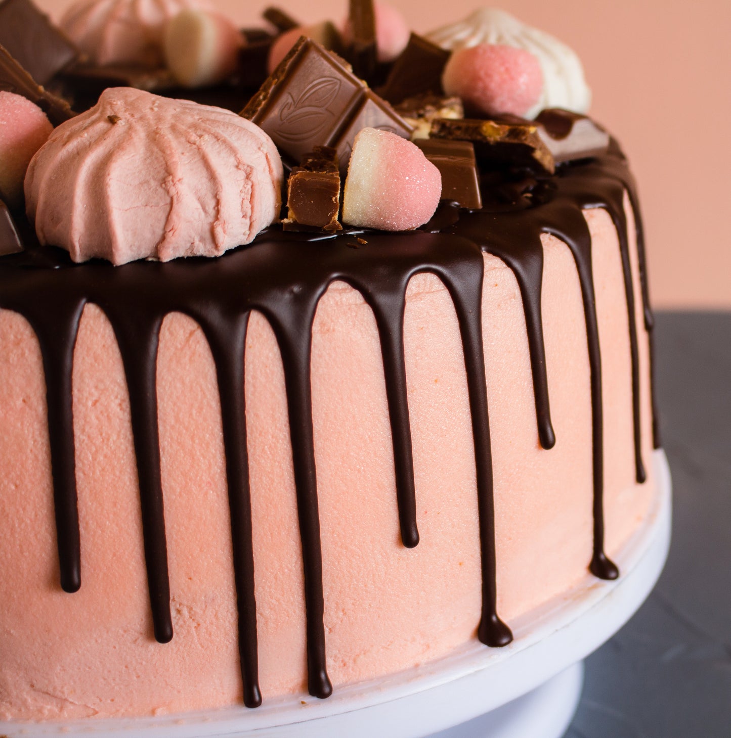 Vanilla Drip Cake